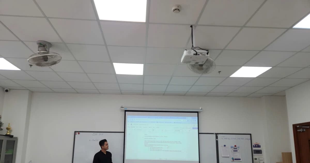 Lưu ý ôn tập, làm bài tốt nghiệp THPT năm 2025 môn Vật lí