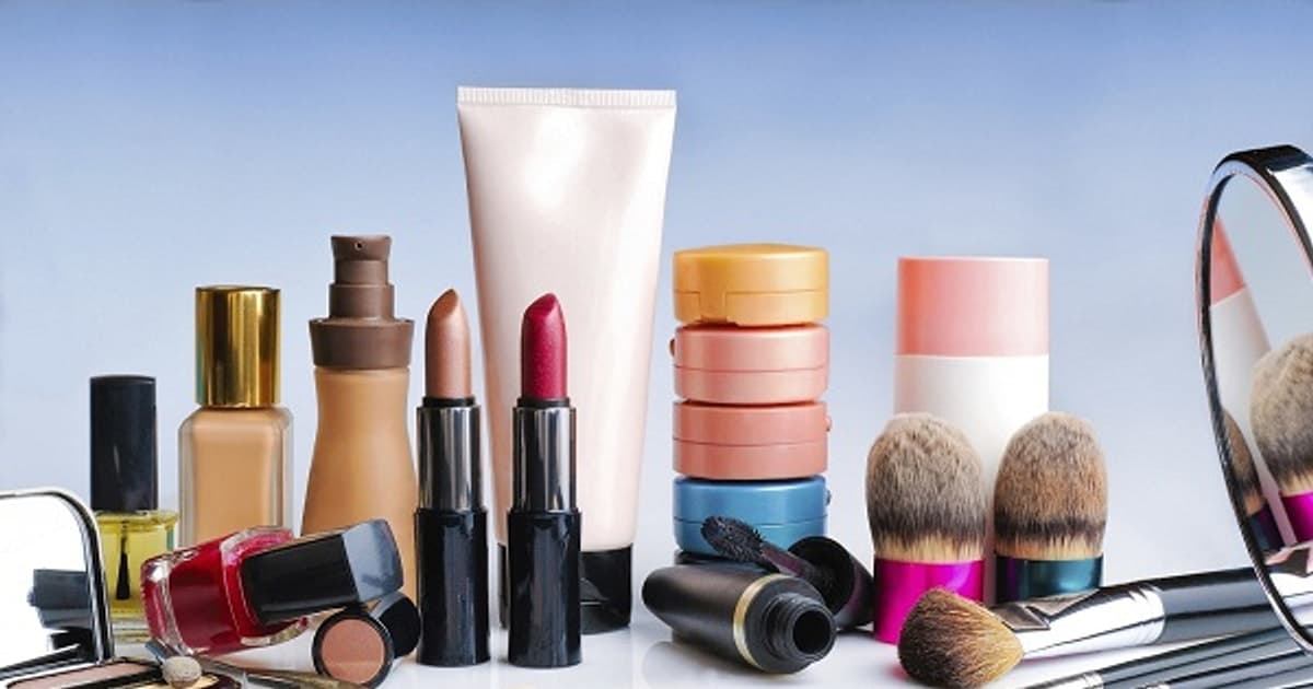 Bộ Y tế đề xuất cấm các từ ngữ mang tính điều trị, phóng đại trong quảng cáo mỹ phẩm