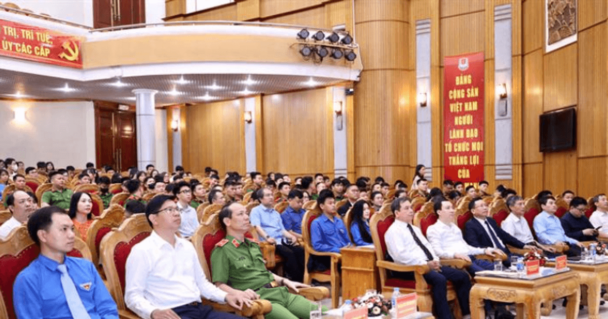 Cuộc thi về Bác Hồ thu hút đông đảo học sinh, sinh viên tham gia