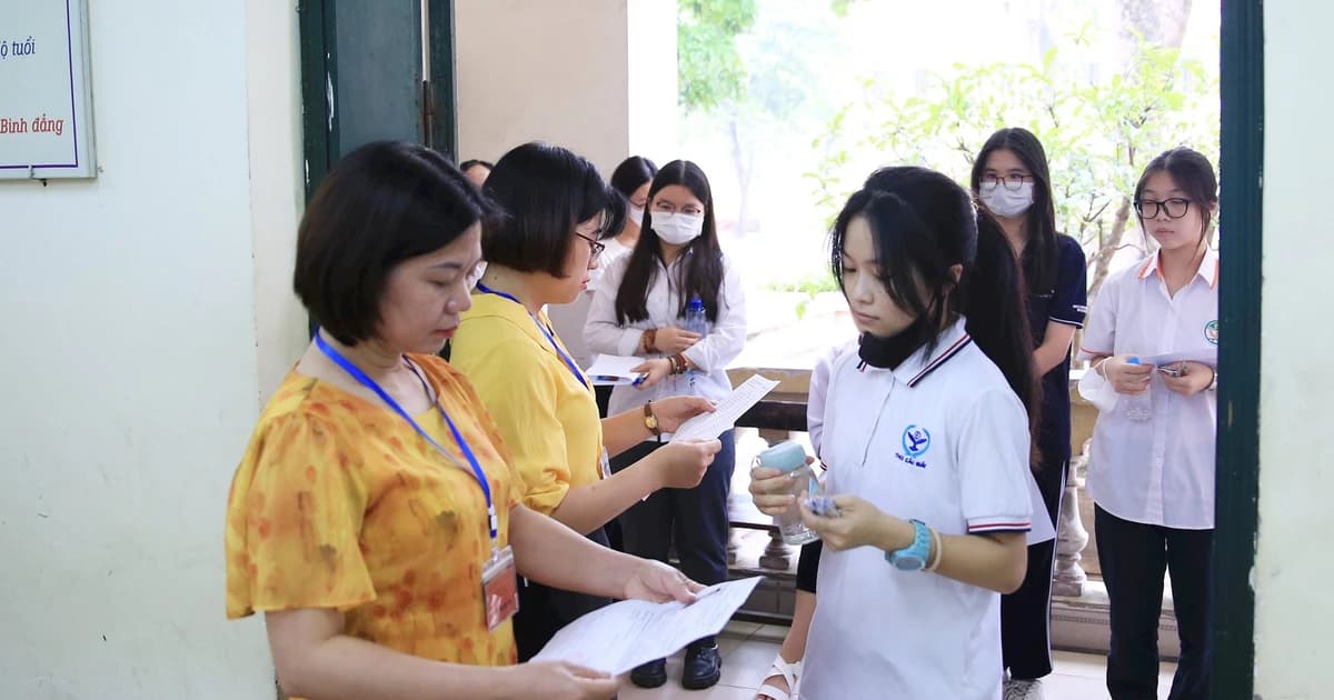 Giúp thí sinh điểm thi không như mong muốn vượt qua áp lực tâm lý