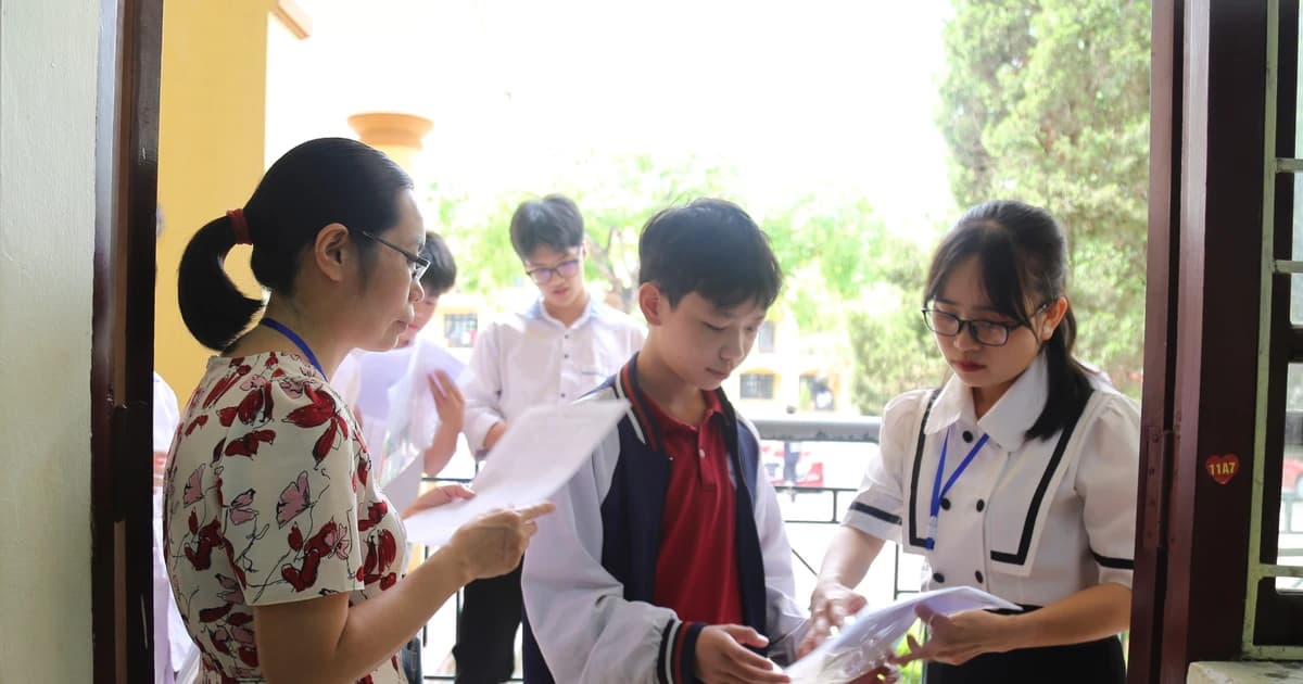 16.900 thí sinh Bắc Ninh làm thủ tục dự thi vào lớp 10