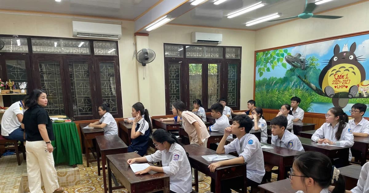 Hơn 1.500 sĩ tử tranh suất vào lớp 10 trường chuyên ở Nam Định
