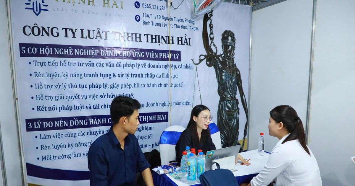 Hơn 98% đơn vị hài lòng về chất lượng sinh viên Trường Đại học Luật TPHCM