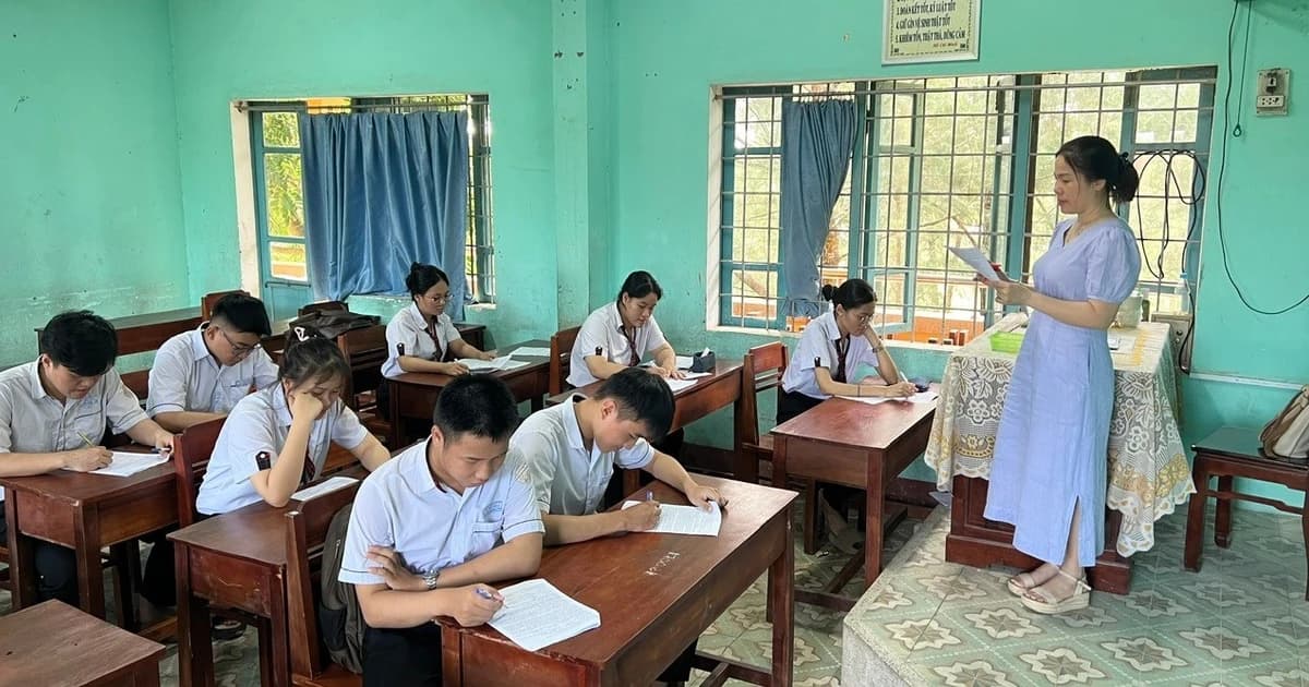 Thi tốt nghiệp THPT năm 2025: Vận hành khoa học, bài bản 2 'dây chuyền'
