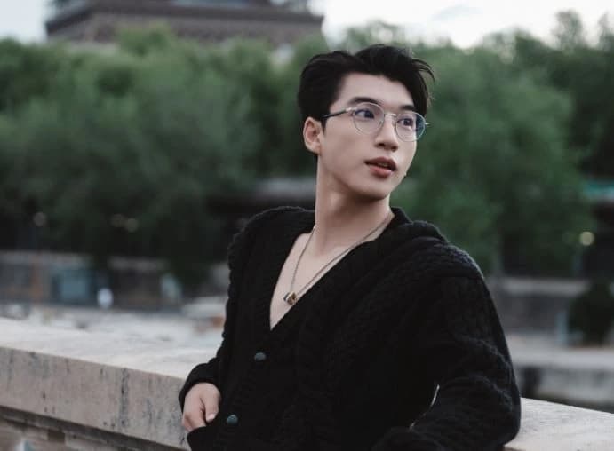 HIEUTHUHAI thần thái đỉnh cao tại Paris Fashion Week