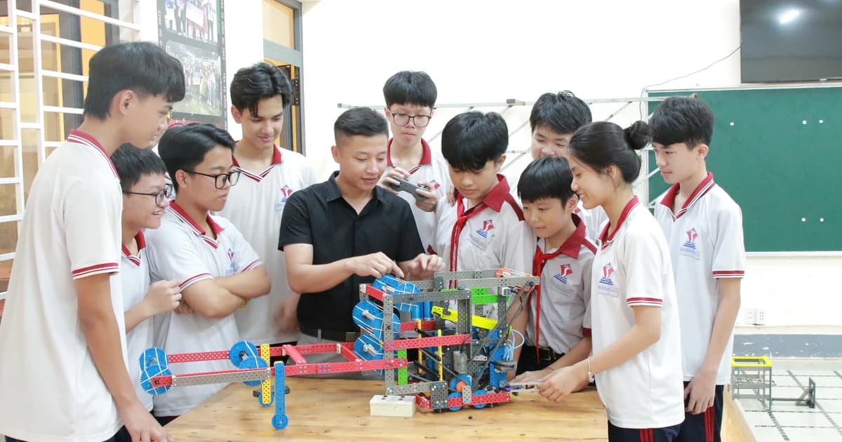Trường học miền núi 3 năm liền dự VEX Robotics thế giới: Tỏa sáng theo cách riêng