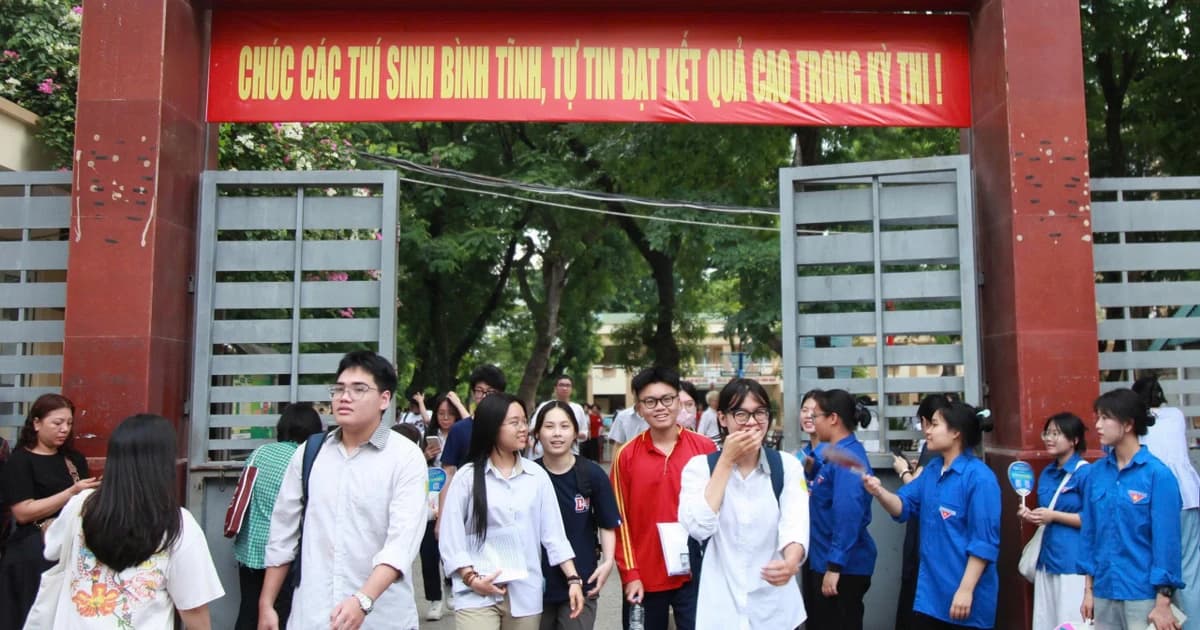 Lưu ý thí sinh 2k8 từ đề thi tốt nghiệp THPT năm 2025