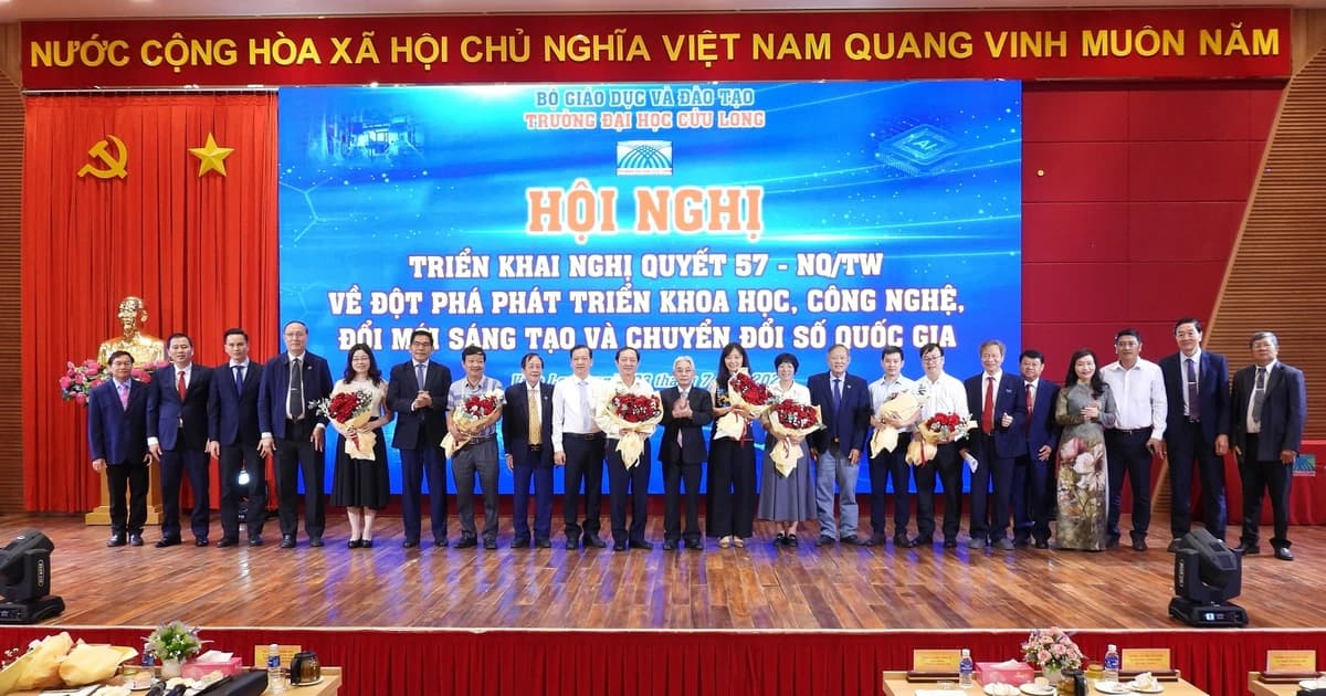 Trường ĐH Cửu Long đẩy mạnh hoạt động khoa học, công nghệ và chuyển đổi số