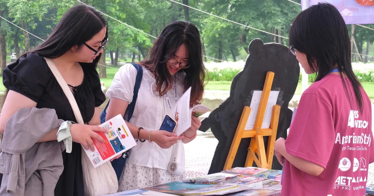 Hiểu đúng về sách giáo khoa và sách bài tập đầu năm học