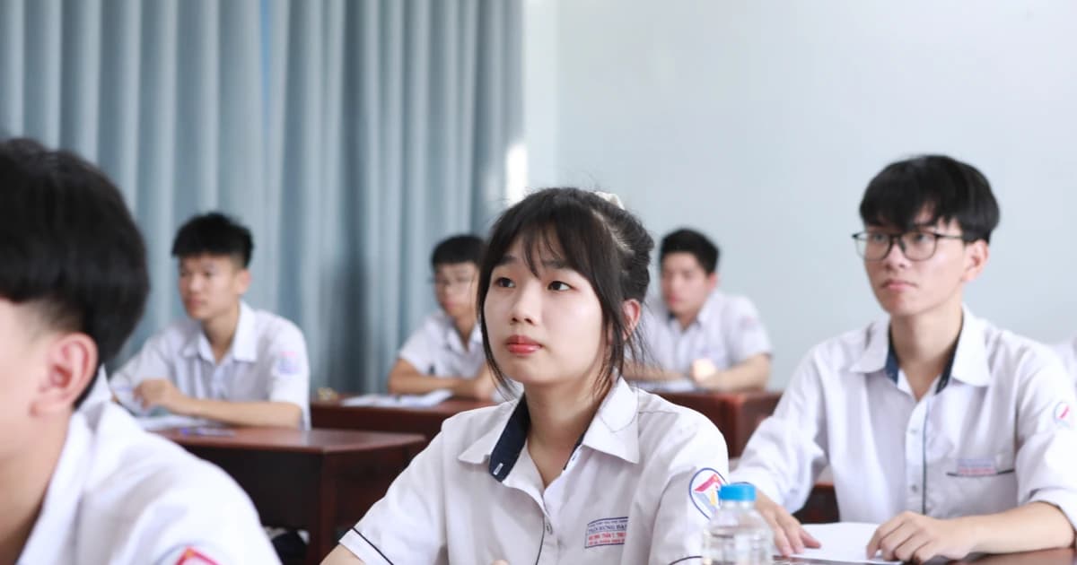 Ninh Bình dẫn đầu cả nước về điểm trung bình môn Toán, Tin học và Địa lí