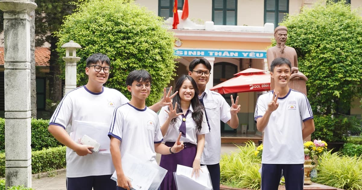 Phổ điểm thi tốt nghiệp THPT 2025: Xua tan những âu lo