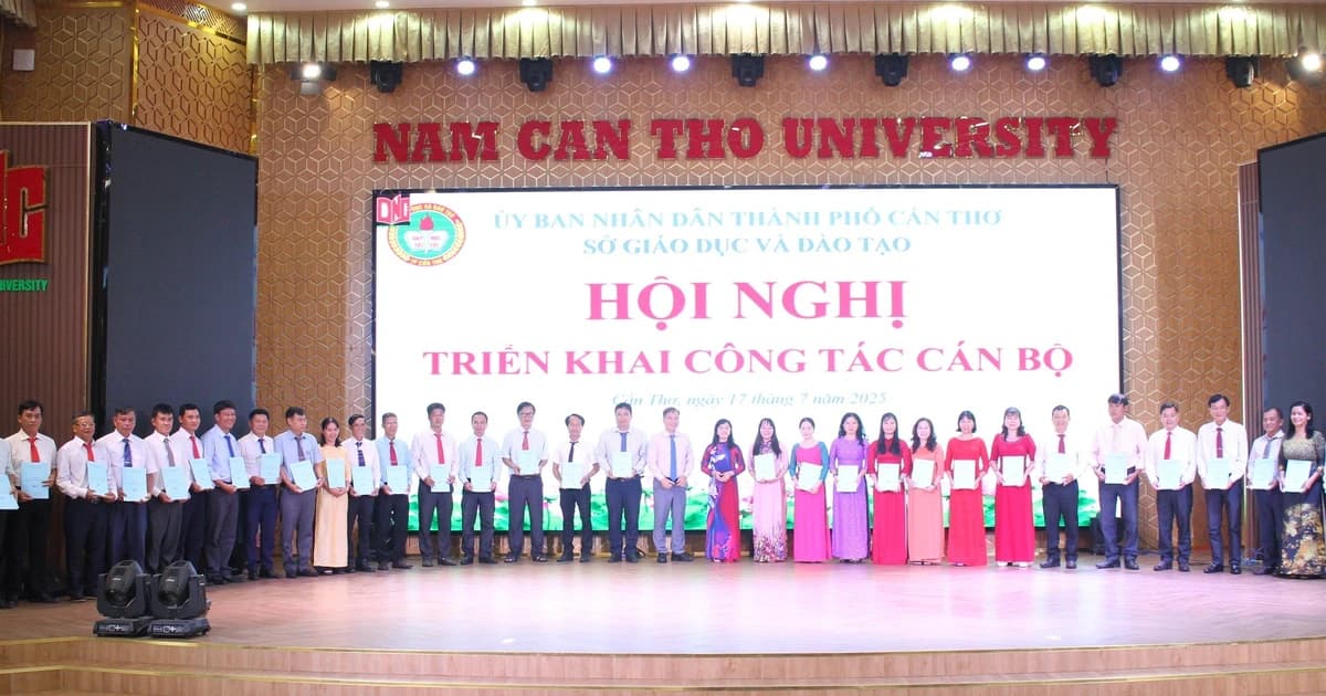 Sở GD&ĐT TP Cần Thơ kiện toàn công tác cán bộ các đơn vị trực thuộc
