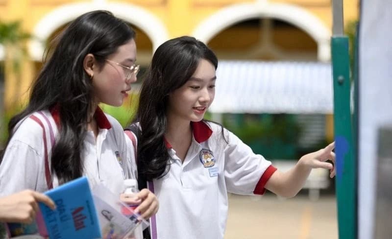 Cẩn trọng với điểm sàn thấp