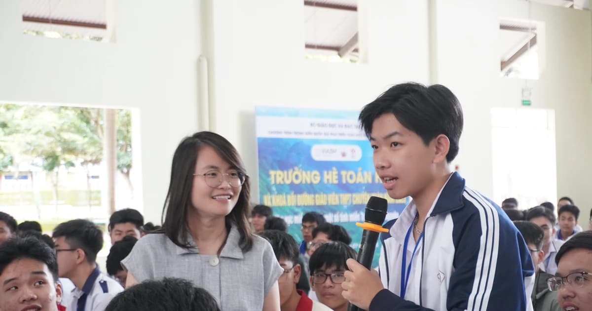 Trường hè Toán học 2025 lan tỏa đam mê cho học sinh miền Trung - Tây Nguyên