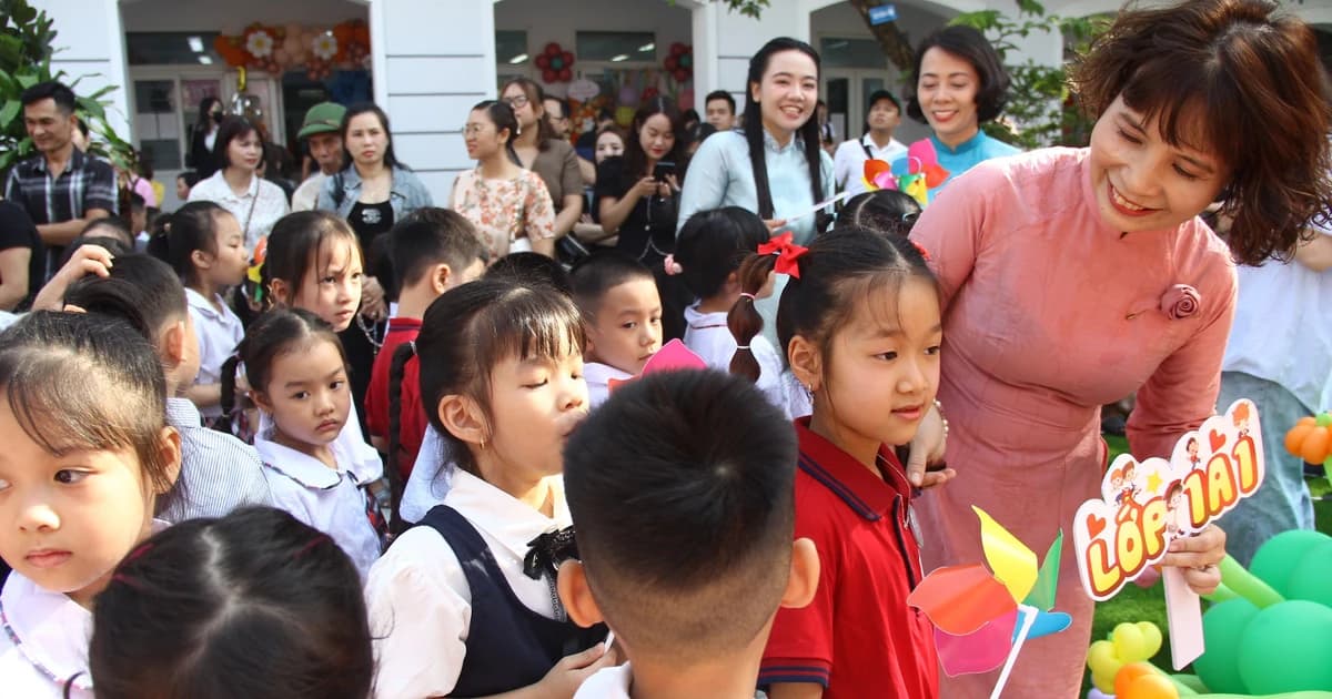 Giải bài toán thiếu giáo viên: Cách nào đột phá?