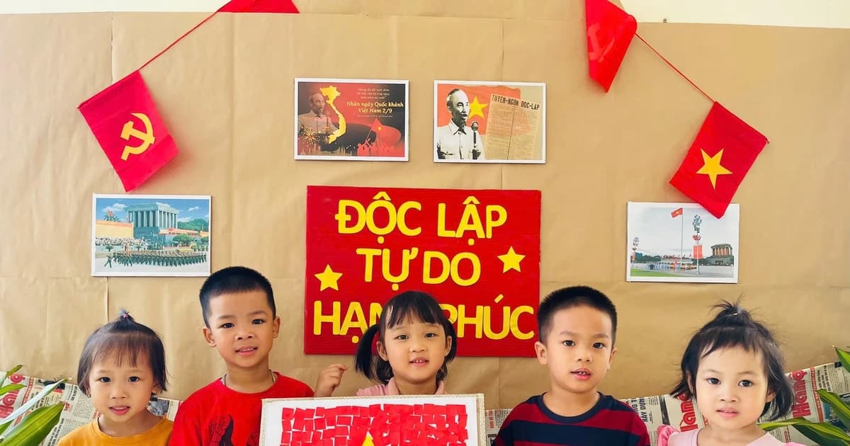 Học sinh Thủ đô háo hức chào đón 80 năm Quốc khánh