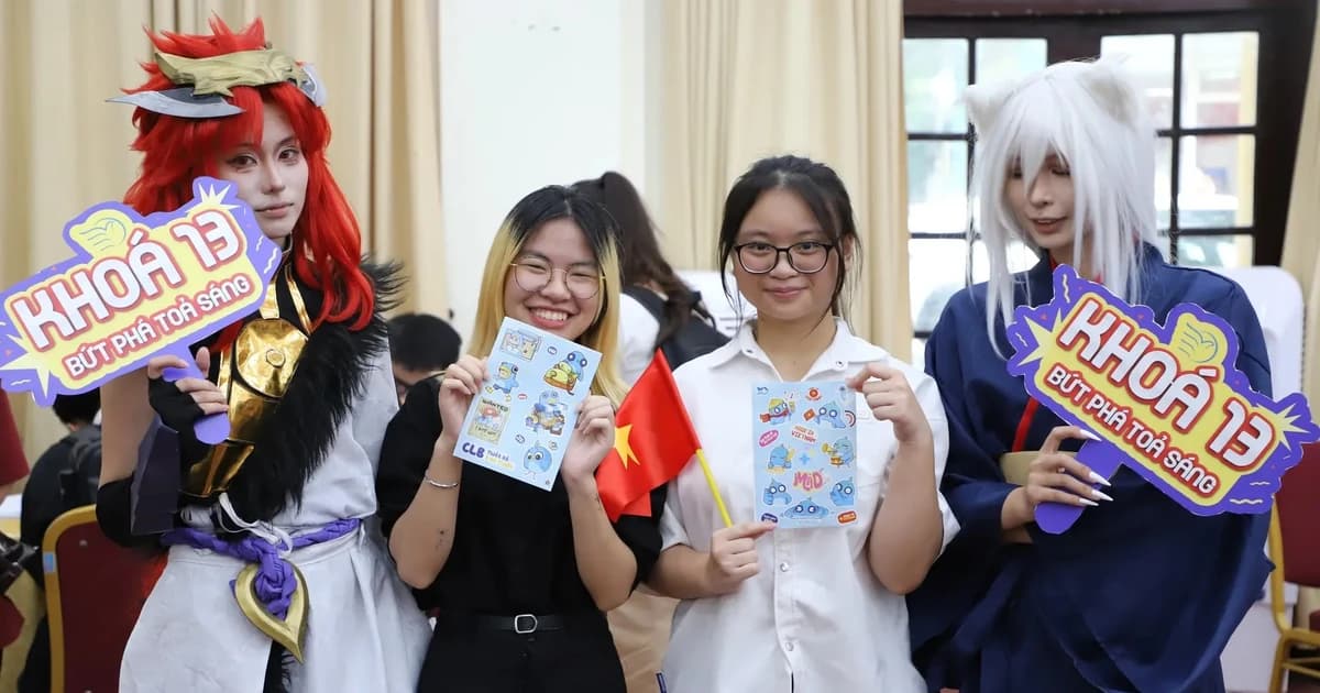 Tân sinh viên ‘vượt gió, thắng mưa’ đến nhập học trực tiếp