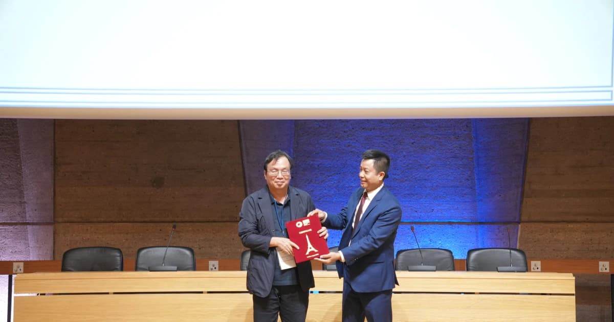 NXB Giáo dục Việt Nam đón nhận Bằng Doanh nghiệp Văn hoá do UNESCO trao tặng