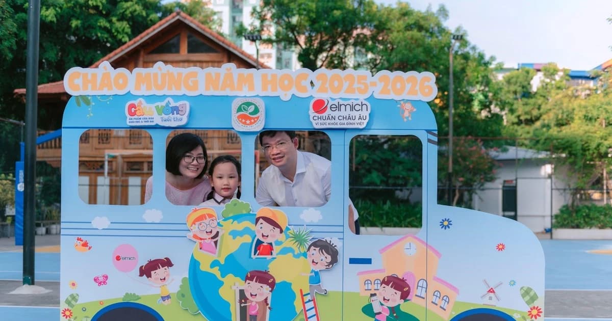 Cầu Vồng Tuổi thơ hân hoan đón mừng khai giảng đặc biệt kỷ niệm 80 năm truyền thống ngành Giáo dục
