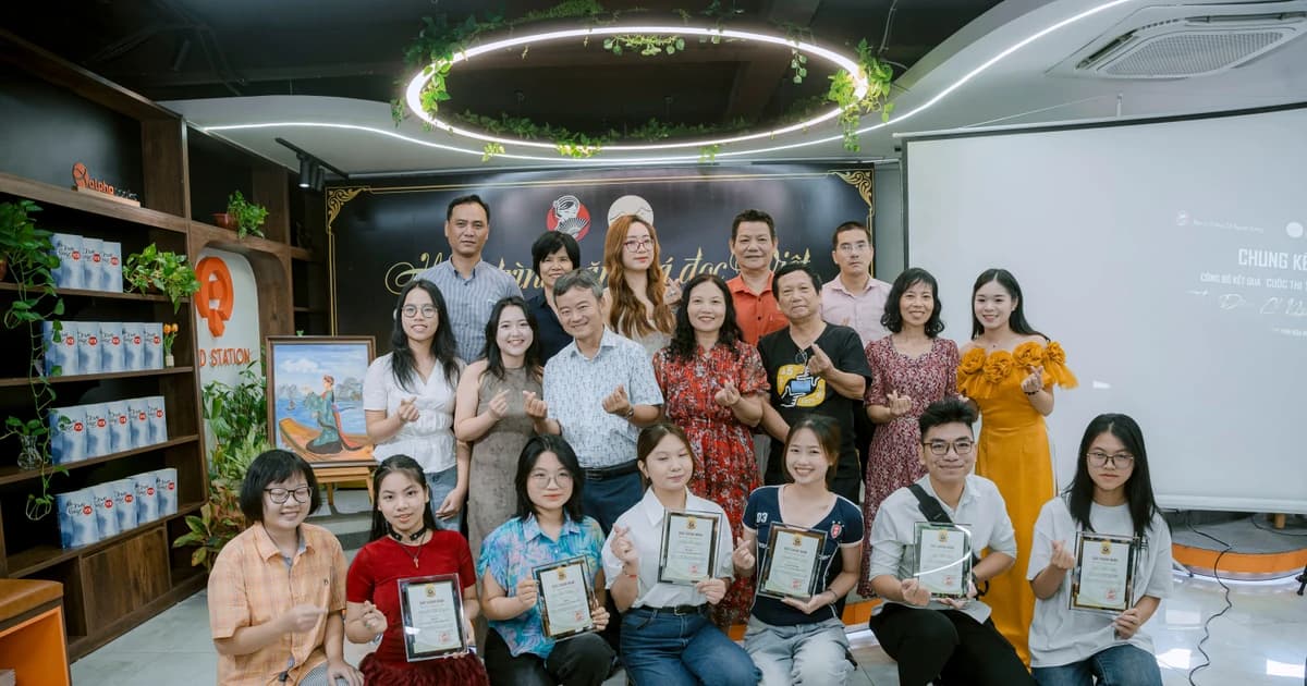 Vẫn còn nhiều bạn trẻ giữ được tình yêu với sách