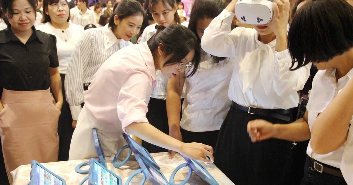 Xây dựng xã hội học tập từ phong trào 'Bình dân học vụ số'