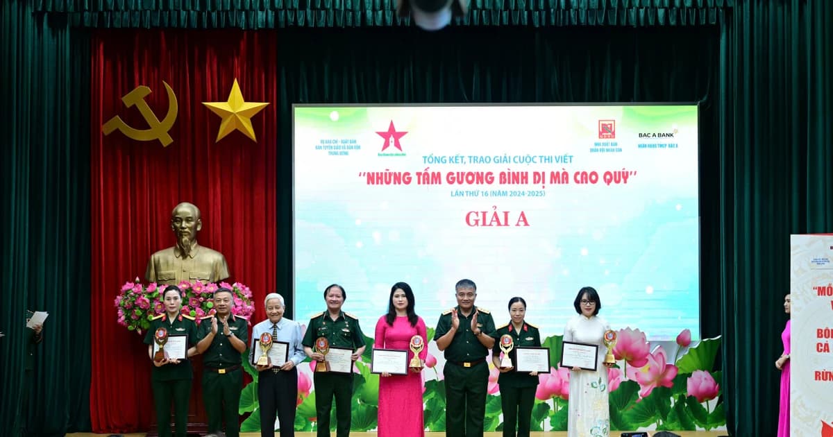 Vinh danh 'những tấm gương bình dị mà cao quý'