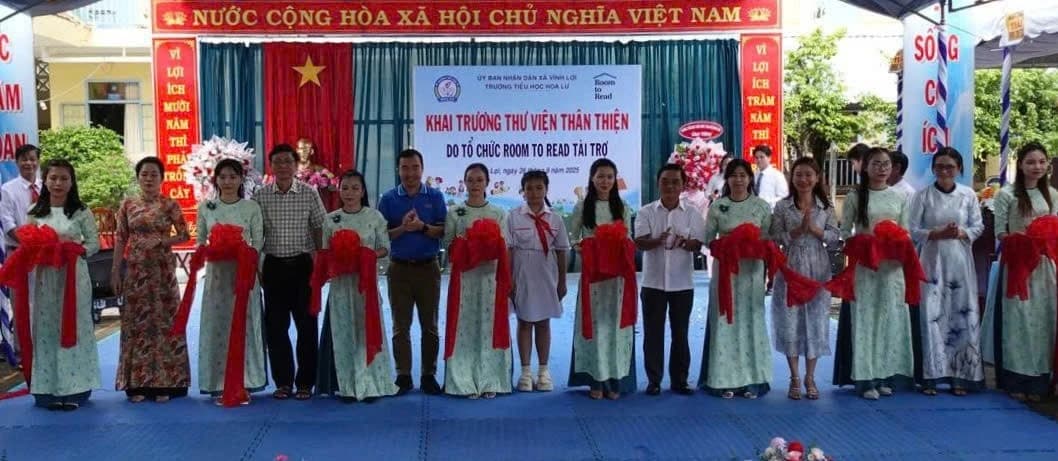 Khai trương thư viện thân thiện trường tiểu học ở Cà Mau
