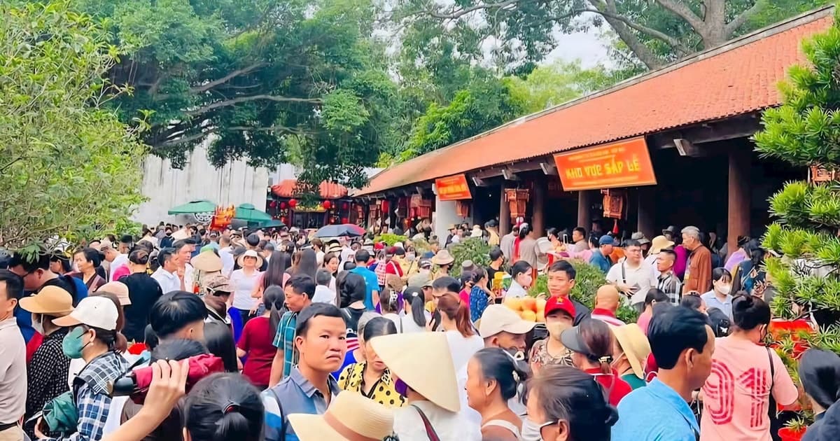 Khu di tích Côn Sơn - Kiếp Bạc đón khoảng 6,5 vạn lượt du khách