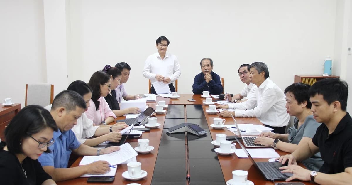 Cần thiết biên soạn các bộ sách về giáo dục văn hóa, nghệ thuật cho học sinh