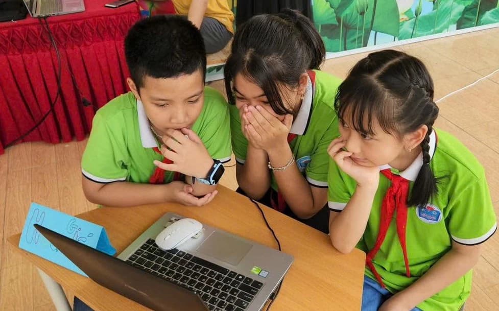 Thúc đẩy ‘xã hội học tập số’