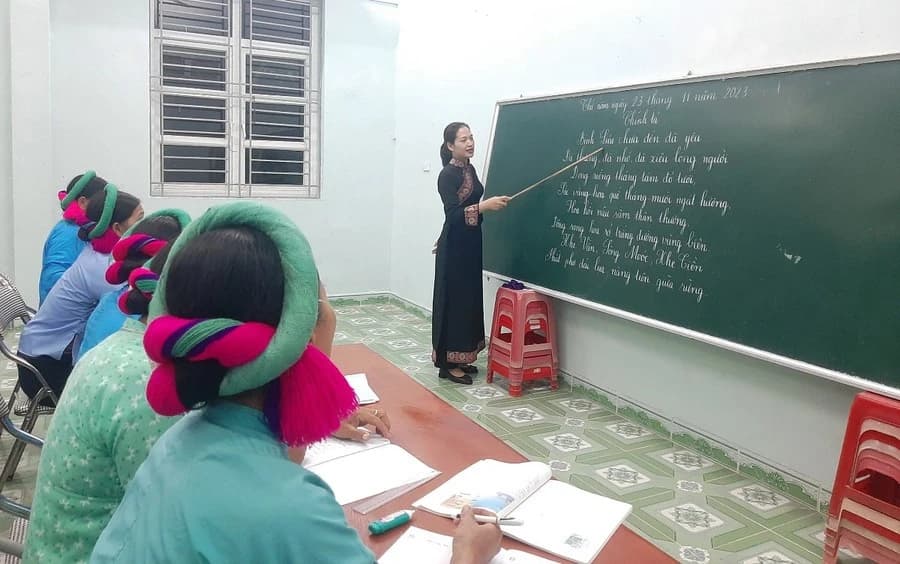 Quảng Ninh nỗ lực phổ cập giáo dục, xóa mù chữ