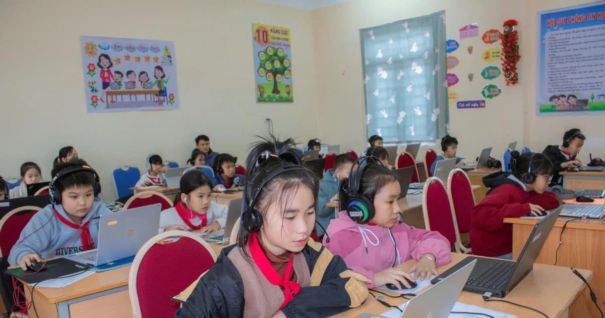 Mường Nhé nỗ lực xoá mù chữ, nâng cao dân trí vùng biên