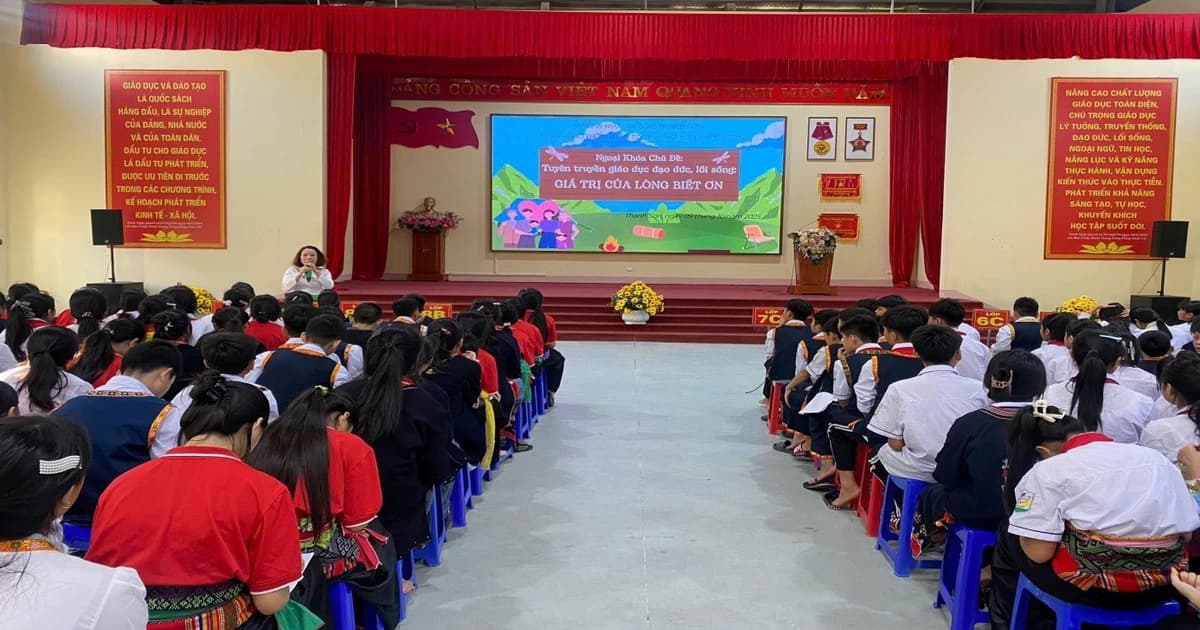 Chặt chẽ từ phiếu điều tra đến báo cáo tổng hợp xóa mù chữ
