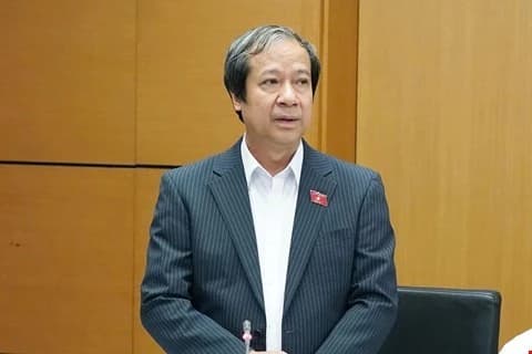 Bộ trưởng Bộ GD&ĐT thông tin về lộ trình xây dựng bộ sách giáo khoa dùng chung