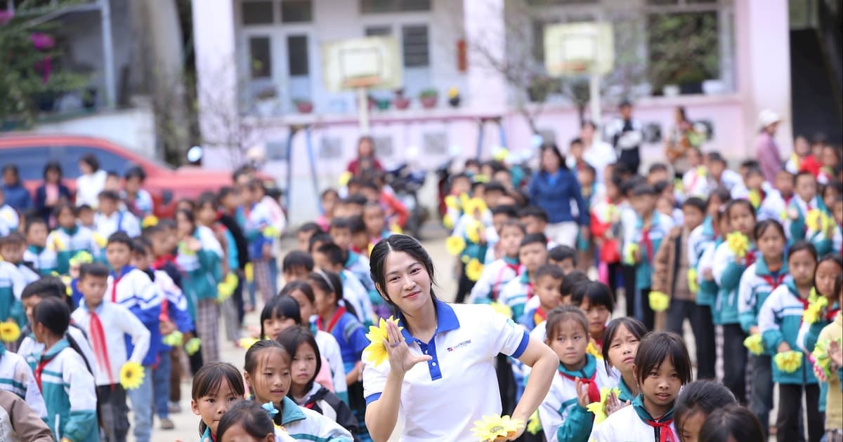 “Chia sẻ cùng thầy cô 2025” khởi động tại Lai Châu, triệu trái tim Việt cùng viết lời tri ân