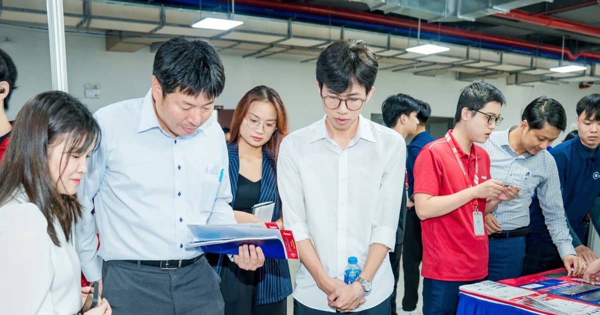 Cuộc thi Khuôn mẫu Việt Nam - cơ hội để sinh viên thể hiện tài năng