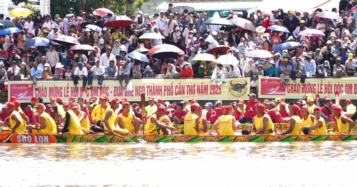 Nô nức tranh tài Giải đua ghe Ngo lớn nhất miền Tây