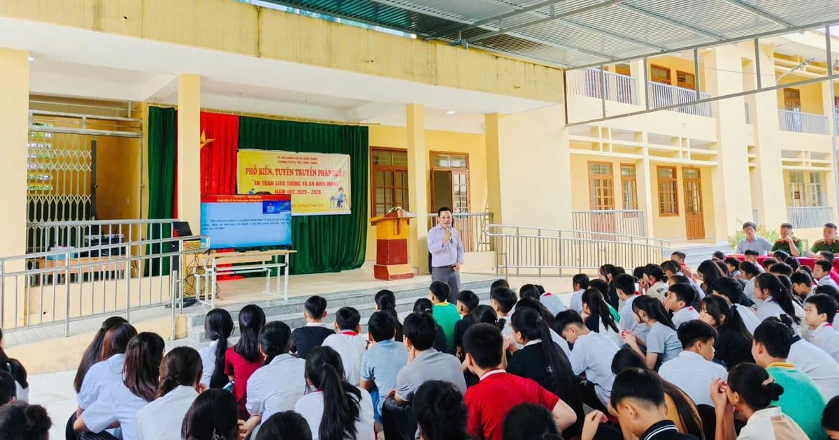 Kiên trì vượt khó, nâng tầm chất lượng giáo dục vùng khó