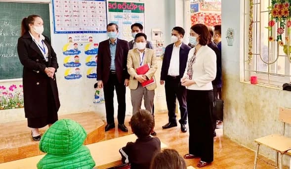 Kiểm tra khẩn ổ dịch sởi có nhiều học sinh mắc ở Phú Thọ
