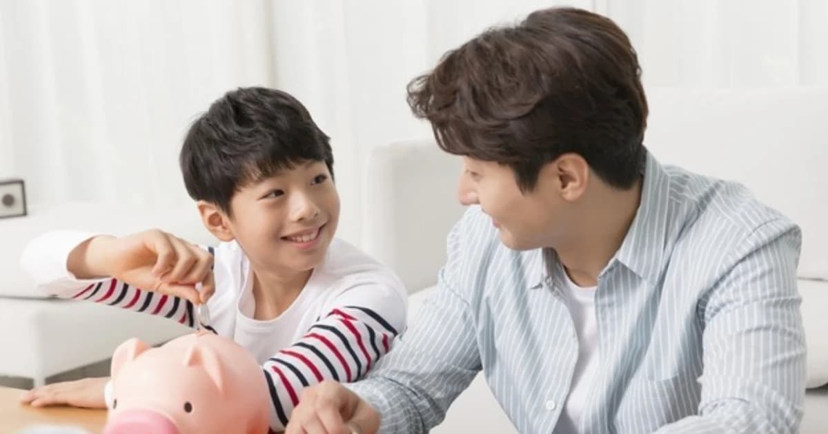 3 tình huống dạy trẻ nhận thức đúng về tiền