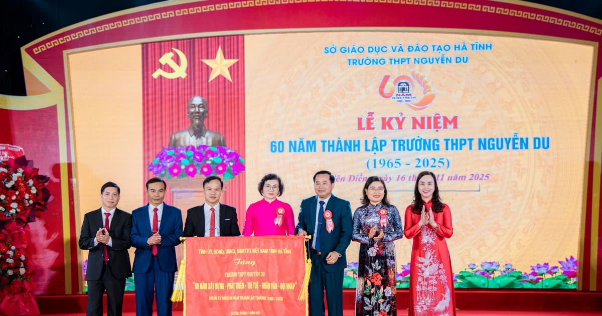 60 năm bền bỉ sứ mệnh trồng người bên dòng Lam