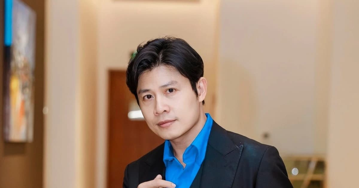 Nam nhạc sĩ nổi tiếng Nguyễn Văn Chung trở thành tân sinh viên ở tuổi U50