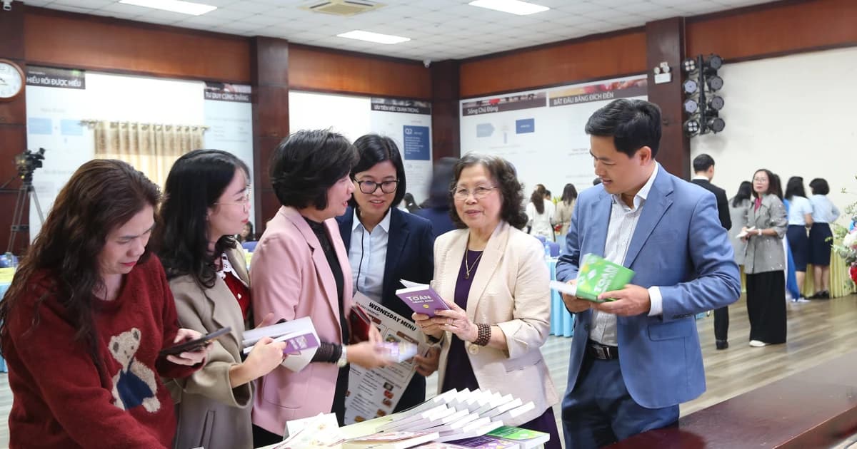 Chuyên gia 'gợi mở' để tiếng Anh trở thành ngôn ngữ thứ hai trong trường học