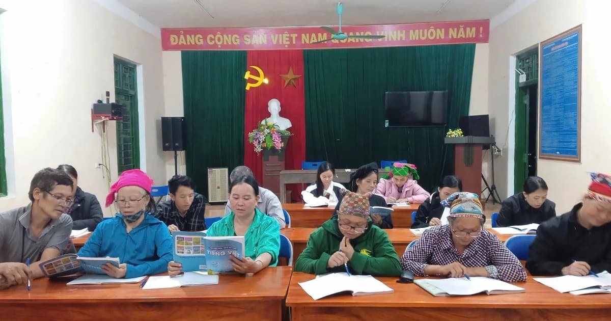 Từ những lớp xóa mù chữ đến công cuộc phát triển cộng đồng vùng cao