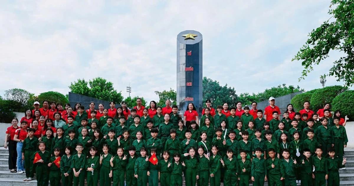 Trường học ở Cà Mau ‘Viết tiếp câu chuyện hòa bình’