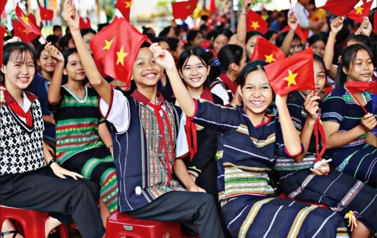 Gần 3.400 sinh viên Học viện Tài chính nhận bằng tốt nghiệp
