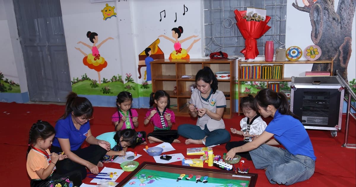 Tách giờ dạy và giờ đón trẻ, giáo viên mầm non sẽ được 'trả công đúng việc'