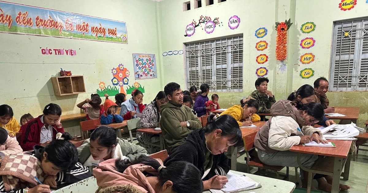 Lớp học buổi tối và hành trình vượt qua sự tự ti