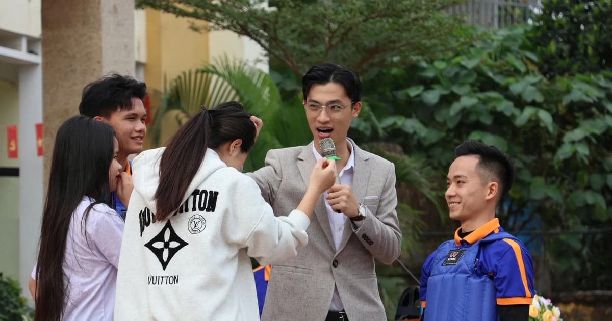 Học sinh Lào Cai tham gia hoạt động ngoại khóa về phòng chống bạo lực học đường