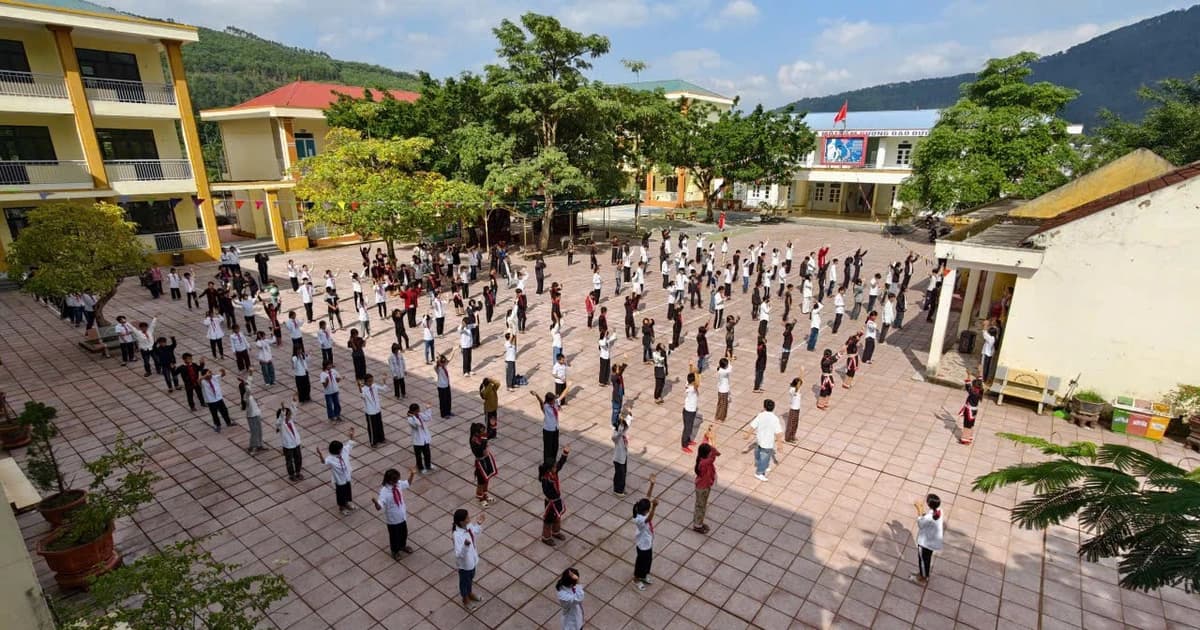 Quảng Ninh miễn phí sách giáo khoa cho học sinh